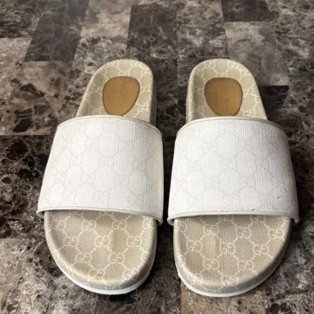 Gucci men’s White Slide Sandals size 10 men